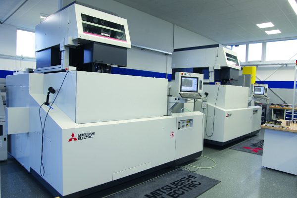Mitsubishi MV 4800